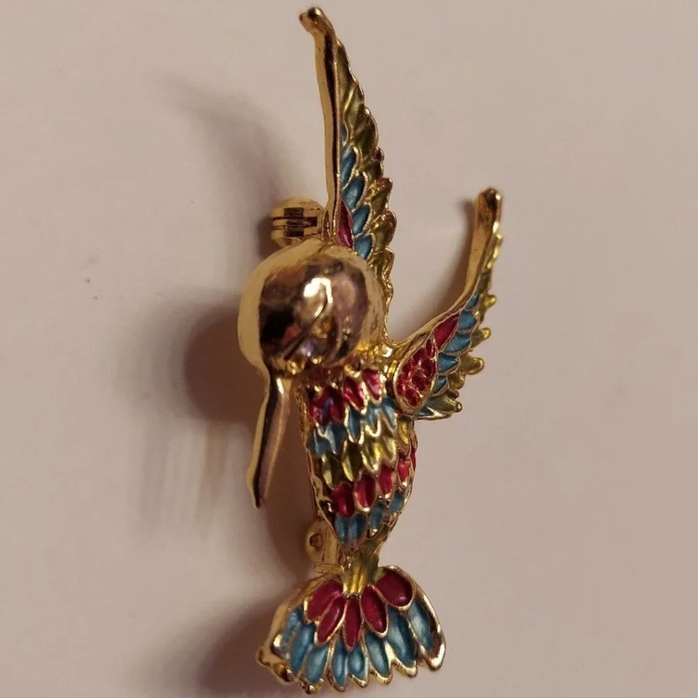 NWOT 1980s Hummingbird Brooch Pin Gold Tone Red & Sea Blue Enamel Pin
